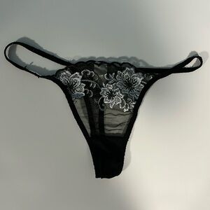 Knotty Knickers size L